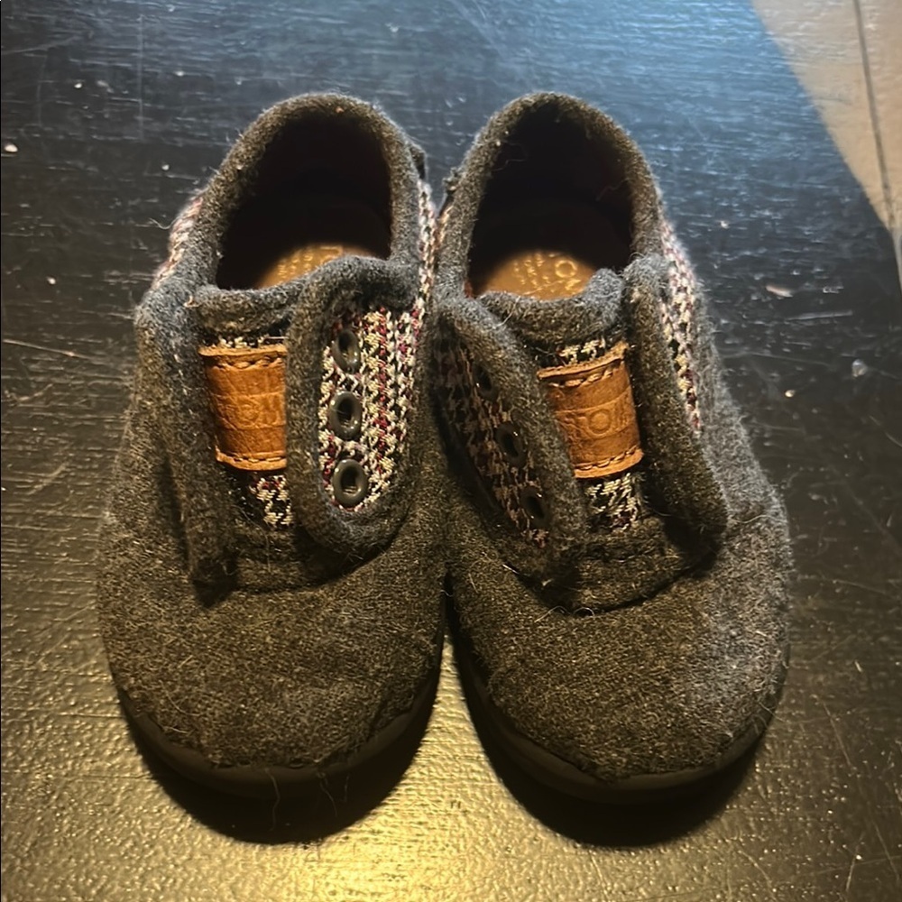 TOMS - Gray Wool Baby Shoes
